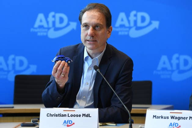Pressekonferenz der AfD-Fraktion NRW am 16.06.2026 im Landtag in Düsseldorf Christian Loose ( Parlamentarischer Geschäftsführer AfD NRW ) *** Press conference of the AfD parliamentary group in North Rhine-Westphalia on June 16, 2026, at the state parliament in Düsseldorf; Christian Loose, Parliamentary Secretary of the AfD in North Rhine-Westphalia,detected_source_language xRx