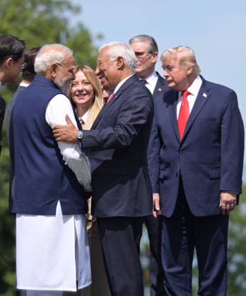 G7 Summit - Family Photograph - Evian European Council President Antonio Costa and India s Prime Minister Narendra Modi before a family photograph during the G7 summit, in Evian, eastern France, on June 16, 2026. A G7 summit is set to take place June 15 to 17 in the French town of Evian-les-Bains near Switzerland and it will be attended by country leaders as well as the EU s foreign policy chief and ministers from Brazil, Canada, the United Arab Emirates and Turkey. Photo by Ammar Abd Rabbo ABACAPRESS.COM Evian-les-Bains France  Copyright: xAbdxRabboxAmmar ABACAx