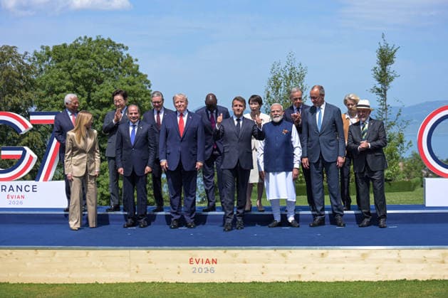 G7 Summit - Family Photograph - Evian (From L) European Council President Antonio Costa, Italy s Prime Minister Giorgia Meloni, South Korea s President Lee Jae-myung, Egypt s President Abdel Fattah El-Sisi, Britain s Prime Minister Keir Starmer, US President Donald Trump, Kenya s President William Ruto, France s President Emmanuel Macron, Japan s Prime Minister Sanae Takaichi, India s Prime Minister Narendra Modi, Canada s Prime Minister Mark Carney, Germany s Chancellor Friedrich Merz, European Commission President Ursula von der Leyen and Brazilian politician Luiz Inacio Lula Da Silva pose for a family photograph during the G7 summit, in Evian, eastern France, on June 16, 2026. A G7 summit is set to take place June 15 to 17 in the French  Copyright: xAbdxRabboxAmmar ABACAx