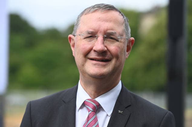 Stephane BEEMELMANS, stllv. Vorstandsvorsitzender DLR, Portraet, Porträt, Portrait, Angeschnittenes Einzelbild, Einzelmotiv, Spatenstich fuer den GOVSATCOM-Hub beim Deutschen Zentrum fuer Luft- und Raumfahrt DLR in Koeln, 16.06.2026. *** Stephane BEEMELMANS, Deputy Chairman of the DLR Executive Board, Portrait, Portrait, Single-frame image, Single subject, Groundbreaking ceremony for the GOVSATCOM Hub at the German Aerospace Center (DLR) in Cologne, June 16, 2026,detected_source_language