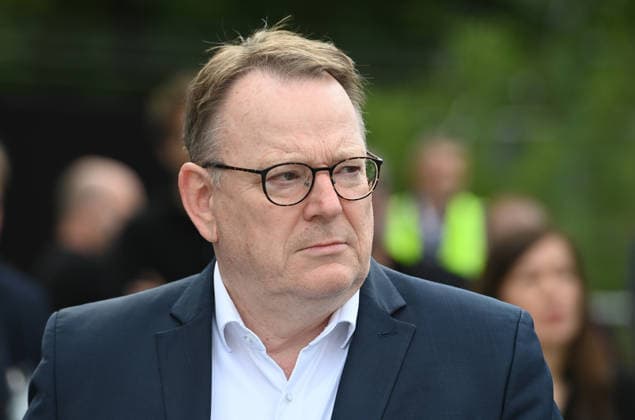 Torsten BURMESTER, Politiker, SPD, Oberbuergermeister der Stadt Koeln, Portraet, Porträt, Portrait, Angeschnittenes Einzelbild, Einzelmotiv, Spatenstich fuer den GOVSATCOM-Hub beim Deutschen Zentrum fuer Luft- und Raumfahrt DLR in Koeln, 16.06.2026. *** Torsten BURMESTER, politician, SPD, Mayor of Cologne, portrait, Portrait, Close-up, Single Image, Single Subject, Groundbreaking ceremony for the GOVSATCOM hub at the German Aerospace Center (DLR) in Cologne, June 16, 2026,detected_source_language