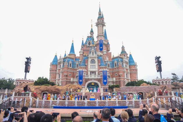 SHANGHAI, CHINA - JUNE 16: A ceremony is held to celebrate the 10th anniversary of Shanghai Disney Resort on June 16, 2026 in Shanghai, China. The theme park has received over 100 million visits since its opening.  Copyright: xVCGx 111648625128