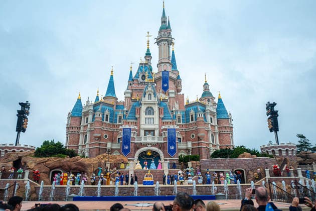 SHANGHAI, CHINA - JUNE 16: A ceremony is held to celebrate the 10th anniversary of Shanghai Disney Resort on June 16, 2026 in Shanghai, China. The theme park has received over 100 million visits since its opening.  Copyright: xVCGx 111648625099