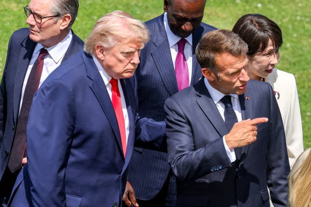 G7 Summit - Family Photo - Evian U.S. President Donald Trump and French President Emmanuel Macron during a family photo at the G7 summit in Evian, France, on Tuesday June 16, 2026. Photo by Dominique Jacovides Pool ABACAPRESS.COM Evian France  Copyright: xJacovidesxDominique Pool ABACAx