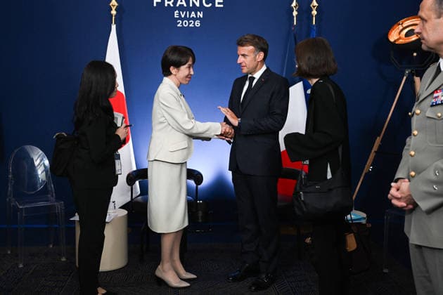 French President Emmanuel Macron and Japanese Prime Minister Sanae Takaichi during a bilateral meeting at the G7 summit at the Hotel Royal in Évian-les-Bains, France, on June 16, 2026. Ammar Abd Rabbo, Pool Bestimage, Évian-les-Bains, France,detected_source_language  Copyright: xAmmarxAbdxRabbo Pool BestimagexAmmarxAbdxRabbo Pool Bestimagex