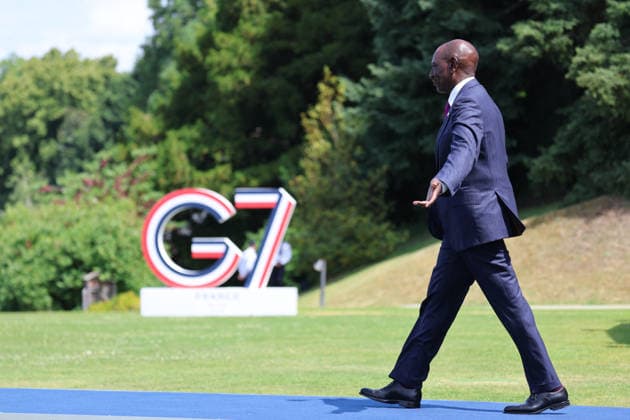 Kenyas President William Ruto arrives for the official greeting ahead of a working lunch as part of the G7 summit in Evian, eastern France, on June 16, 2026. A G7 summit is scheduled to take place June 15–17 in the French town of Évian-les-Bains, near Switzerland, and will be attended by national leaders, as well as the EU’s foreign policy chief and ministers from Brazil, Canada, the United Arab Emirates, and Turkey. Ludovic Marin Pool Bestimage Évian-les-Bains, France,detected_source_language  Copyright: xLudovicxMarin Pool BestimagexLudovicxMarin Pool Bestimagex