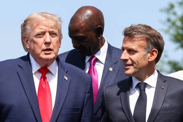 U.S. President Donald Trump and French President Emmanuel Macron pose for a family photo as part of the G7 summit in Evian, eastern France, on June 16, 2026. A G7 summit is scheduled to take place June 15–17 in the French town of Évian-les-Bains, near Switzerland, and will be attended by national leaders, as well as the EU’s foreign policy chief and ministers from Brazil, Canada, the United Arab Emirates, and Turkey. Ludovic Marin Pool Bestimage Évian-les-Bains, France,detected_source_language  Copyright: xLudovicxMarin Pool BestimagexLudovicxMarin Pool Bestimagex