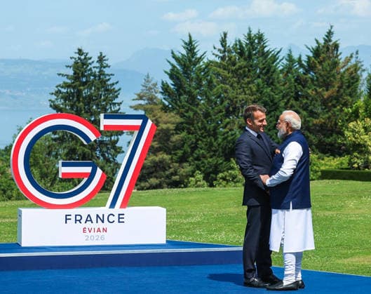 RECORD DATE NOT STATED French Prez Emmanuel Macron welcomes PM Modi at the venue of the G7 Summit Evian, France , Jun 16 (ANI): French President Emmanuel Macron welcomes Prime Minister Narendra Modi at the venue of the G7 Summit 2026, in Evian on Tuesday. (@MEAIndia X ANI Photo) Evian France Copyright: xANIx ANI_20260616303