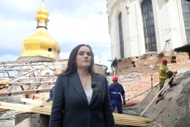 Deputy Prime Minister for Humanitarian Policy of Ukraine and Minister of Culture of Ukraine Tetiana Berezhna coordinates emergency repair works as she inspects damage done to the roof of the Dormition Cathedral at the Kyiv Pechersk Lavra, which was hit by a Russian drone during a massive attack on the Ukrainian capital on Monday night, June 15, Kyiv, Ukraine, June 16, 2026. The strike triggered a large-scale fire that covered about 800 sq m and damaged 80% of the roof structure. (Photo by Yuliia Ovsiannikova Ukrinform) Briefing on aftermath of Russian attack on cultural heritage sites of Kyiv  Copyright: xYuliiaxOvsiannikovax