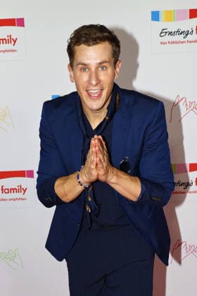 Lukas Sauer bei der Ernstings Family Fashion Show am 16.06.2026 im Empire Riverside Hotel in Hamburg Lukas Sauer attends the Ernstings Family Fashion Show at Empire Riverside Hotel on June 16, 2026 in Hamburg, Germany Ernstings Family Fashion Show 2026 in Hamburg *** Lukas Sauer at the Ernstings Family Fashion Show on June 16, 2026, at the Empire Riverside Hotel in Hamburg Lukas Sauer attends the Ernstings Family Fashion Show at the Empire Riverside Hotel on June 16, 2026, in Hamburg, Germany Ernstings Family Fashion Show 2026 in Hamburg,detected_source_language 