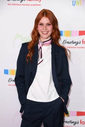 Marlene Krug bei der ERNSTING™S FAMILY FASHION SHOW HERBST WINTER 2026 im Empire Riverside Hotel in Hamburg am 16.06.2026 *** Marlene Krug at the ERNSTING™S FAMILY FASHION SHOW FALL WINTER 2026 at the Empire Riverside Hotel in Hamburg on June 16, 2026 ,detected_source_language