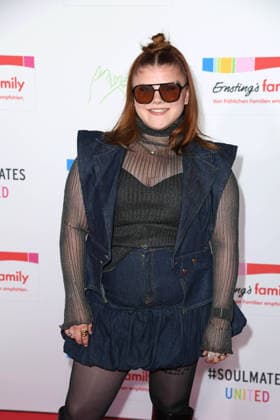 Loi (Leonie Greiner) bei der ERNSTING™S FAMILY FASHION SHOW HERBST WINTER 2026 im Empire Riverside Hotel in Hamburg am 16.06.2026 *** Loi Leonie Greiner at the ERNSTING™S FAMILY FASHION SHOW FALL WINTER 2026 at the Empire Riverside Hotel in Hamburg on June 16, 2026,detected_source_language