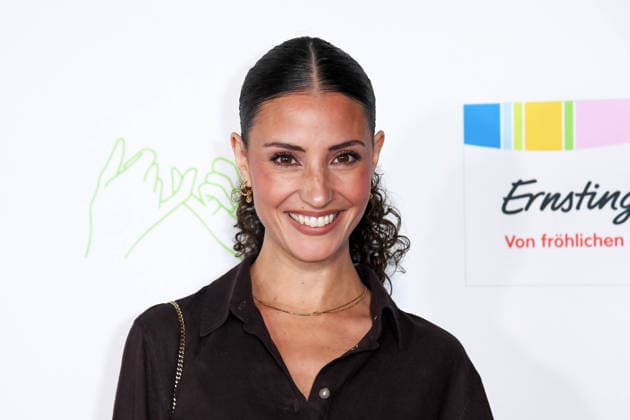 Nadine Menz bei der ERNSTING™S FAMILY FASHION SHOW HERBST WINTER 2026 im Empire Riverside Hotel in Hamburg am 16.06.2026 *** Nadine Menz at the ERNSTING™S FAMILY FASHION SHOW FALL WINTER 2026 at the Empire Riverside Hotel in Hamburg on June 16, 2026 ,detected_source_language