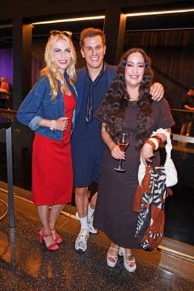 Tanja Buelter, Lukas Sauer, Miyabi Kawai bei der ERNSTING™S FAMILY FASHION SHOW HERBST WINTER 2026 im Empire Riverside Hotel in Hamburg am 16.06.2026 *** Tanja Buelter, Lukas Sauer, and Miyabi Kawai at the ERNSTING™S FAMILY FASHION SHOW FALL WINTER 2026 at the Empire Riverside Hotel in Hamburg on June 16, 2026 ,detected_source_language