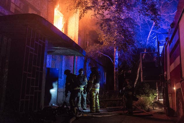 Ukrainian firefighters battle blaze after Russian drone strike in Druzhkivka DRUZHKIVKA, UKRAINE - JUNE 17: Ukrainian firefighters stand outside a residential building damaged by a fire following a Russian drone attack in Druzhkivka, Ukraine, on June 17, 2026. Diego Herrera Carcedo Anadolu Ukraine Donetsk. Editorial use only. Please get in touch for any other usage.  Copyright: x2026xAnadoluxDiegoxHerreraxCarcedox
