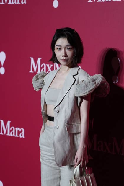 SHANGHAI, CHINA - JUNE 16: Singer Liu Lian attends the Max Mara Resort 2027 Show on June 16, 2026 in Shanghai, China.  Copyright: xVCGx 111648621924