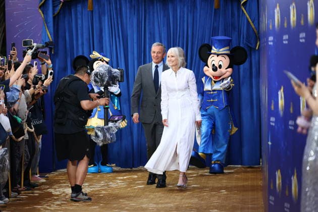 SHANGHAI, CHINA - JUNE 15: Bob Iger, former CEO of the Walt Disney Company, attends the special gala for the 10th anniversary celebration of Shanghai Disney Resort on June 15, 2026 in Shanghai, China. A celebration was held on June 15 to mark the 10th anniversary of Shanghai Disney Resort, which first opened to visitors on June 16, 2016.  Copyright: xVCGx 111648593031