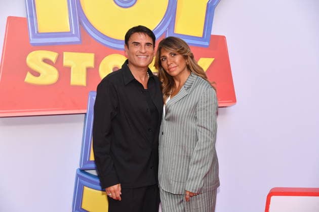 IPA85769319 - Rome, Teatro Sistina: Preview of the movie Toy Story 5. Pictured: Sal Da Vinci and Paola Pugliese  Copyright: xVincenzoxLandix xVincenzoxLandix 85769319