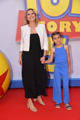 IPA85769548 - Rome, Teatro Sistina: Preview of the movie Toy Story 5. Pictured: Laura Freddi and her daughter  Copyright: xVincenzoxLandix xVincenzoxLandix 85769548