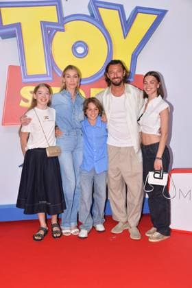 IPA85769674 - Rome, Teatro Sistina: Preview of the movie Toy Story 5. Pictured: Eleonora Abbagnato, Federico Balzaretti, and their children  Copyright: xVincenzoxLandix xVincenzoxLandix 85769674