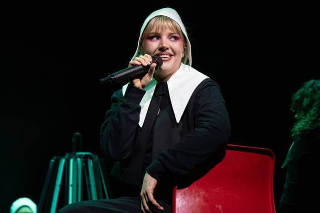 June 16, 2026, London, Lanarkshire, United Kingdom: Rebecca Lucy Taylor, known professionally as Self Esteem performs live on stage during a concert. Rebecca Lucy Taylor, also known professionally as Self Esteem, Played the first concert on opening night June 16th of London s newest live entertainment venue British Airways ARC,.Support Artist was Joshua Idehen London United Kingdom  - ZUMAs197 20260616_aaa_s197_427 Copyright: xBonniexBritainx