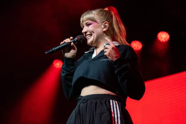 June 16, 2026, London, Lanarkshire, United Kingdom: Rebecca Lucy Taylor, known professionally as Self Esteem performs live on stage during a concert. Rebecca Lucy Taylor, also known professionally as Self Esteem, Played the first concert on opening night June 16th of London s newest live entertainment venue British Airways ARC,.Support Artist was Joshua Idehen London United Kingdom - ZUMAs197 20260616_aaa_s197_420 Copyright: xBonniexBritainx