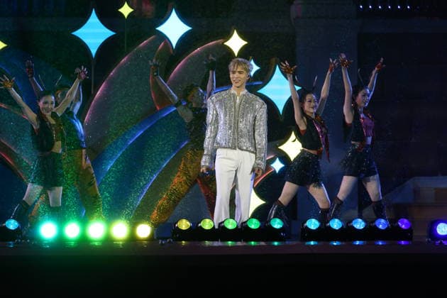 SHANGHAI, CHINA - JUNE 15: Singer Ayanga performs on the stage during the special gala for the 10th anniversary celebration of Shanghai Disney Resort on June 15, 2026 in Shanghai, China. A celebration was held on June 15 to mark the 10th anniversary of Shanghai Disney Resort, which first opened to visitors on June 16, 2016.  Copyright: xVCGx 111648593099