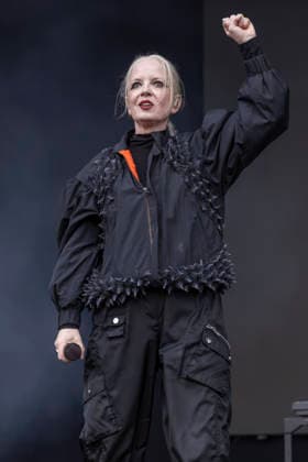 Garbage live at Piece Hall in Halifax, UK, 16 June 2026 Garbage performing live at Piece Hall in Halifax, UK on 16 June 2026. The American band consist of Scottish Shirley Manson in vocals, and American musicians Duke Erikson, Steve Marker and Butch Vig., Credit:Mike Gray MIKE GRAY - B4227 Avalon Halifax, United Kingdom  Copyright: xMikexGrayx xMIKExGRAYx-xB4227x xAvalonx 1110630408