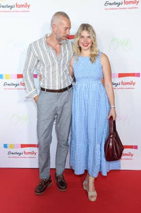Ernsting s family Fashion Show Felix Adergold, Charlotte Weise, Ernsting s family Fashion Show HW 2026, Empire Riverside Hotel, Hamburg, 16.06.2026 *** Ernstings Family Fashion Show Copyright: xEventpressxBecherx
