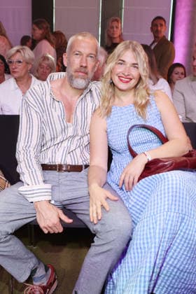 Ernsting s family Fashion Show Felix Adergold, Charlotte Weise, Ernsting s family Fashion Show HW 2026, Empire Riverside Hotel, Hamburg, 16.06.2026 *** Ernstings Family Fashion Show Copyright: xEventpressxBecherx