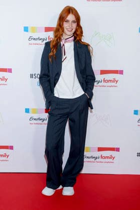 ABB ERNSTINGS - Marlene Krug zu Gast bei der Ernsting s family Fashion Show HW 2026 im Empire Riverside Hotel in Hamburg 16.06.2026 Hamburg Deutschland *** ABB ERNSTINGS Marlene Krug Attends the Ernstings Family Fall Winter 2026 Fashion Show at the Empire Riverside Hotel in Hamburg on June 16, 2026, Hamburg, Germany,detected_source_language