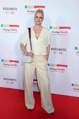 ABB ERNSTINGS- Franziska Knuppe zu Gast bei der Ernsting s family Fashion Show HW 2026 im Empire Riverside Hotel in Hamburg 16.06.2026 Hamburg Deutschland *** ABB ERNSTINGS Franziska Knuppe attended the Ernstings family Fall Winter 2026 Fashion Show at the Empire Riverside Hotel in Hamburg on June 16, 2026, Hamburg, Germany,detected_source_language