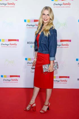 ABB ERNSTINGS- Tanja Buelter zu Gast bei der Ernsting s family Fashion Show HW 2026 im Empire Riverside Hotel in Hamburg 16.06.2026 Hamburg Deutschland *** ABB ERNSTINGS Tanja Buelter as a guest at the Ernstings family Fall Winter 2026 Fashion Show at the Empire Riverside Hotel in Hamburg on June 16, 2026, Hamburg, Germany,detected_source_language