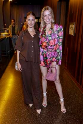 ABB ERNSTINGS- Nadine Menz, Vanessa Meisinger zu Gast bei der Ernsting s family Fashion Show HW 2026 im Empire Riverside Hotel in Hamburg 16.06.2026 Hamburg Deutschland *** ABB ERNSTINGS Nadine Menz and Vanessa Meisinger attended the Ernstings family Fall Winter 2026 Fashion Show at the Empire Riverside Hotel in Hamburg on June 16, 2026, Hamburg, Germany,detected_source_language