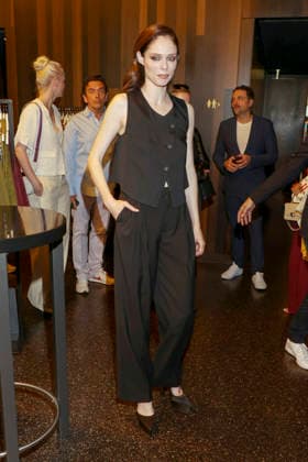 ABB ERNSTINGS- Mikhaila Coco Rocha Kanadisches Model zu Gast bei der Ernsting s family Fashion Show HW 2026 im Empire Riverside Hotel in Hamburg 16.06.2026 Hamburg Deutschland *** ABB ERNSTINGS Mikhaila Coco Rocha, Canadian model, guest at the Ernstings family Fall Winter 2026 Fashion Show at the Empire Riverside Hotel in Hamburg on June 16, 2026, Hamburg, Germany,detected_source_language