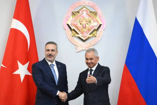 Russia Turkey 9190449 17.06.2026 Turkish Foreign Minister Hakan Fidan and Russian Security Council Secretary Sergei Shoigu shake hands before a meeting in Moscow, Russia. Grigory Sysoev Sputnik Moscow Russia  Copyright: xGrigoryxSysoevx