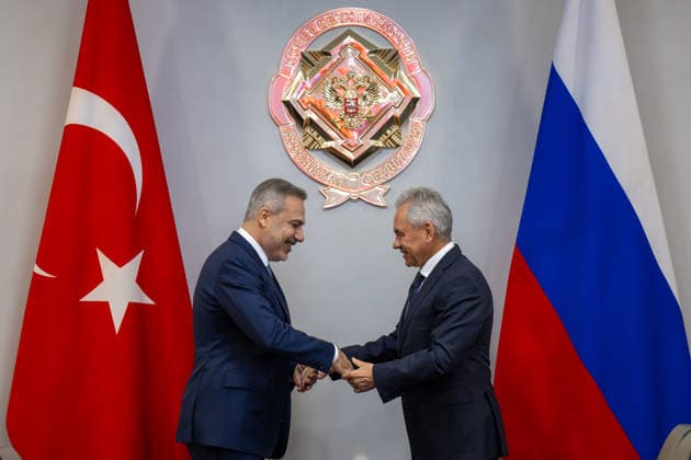 Turkish Foreign Minister Hakan Fidan in Moscow MOSCOW, RUSSIA - JUNE 17: Turkish Foreign Minister Hakan Fidan (L) meets with Russian Security Council Secretary Sergei Shoigu (R) during his official visit in Moscow, Russia, on June 17, 2026. Mustafa Hatipoglu Anadolu Moscow Russia. Editorial use only. Please get in touch for any other usage.  Copyright: x2026xAnadoluxMustafaxHatipoglux