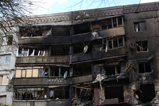 Russians Hit Apartment Block with Drone in Kramatorsk Soot from a fire, started by a Russian drone strike, covers the damaged walls of a nine-storey apartment block in Kramatorsk, Donetsk region, Ukraine, June 16, 2026. In the afternoon, Russian occupation forces launched a drone strike on a residential area in the front-line city, hitting a nine-storey block of flats. The explosion triggered a fire, severely damaging the walls, windows and interiors of apartments on several floors. Four people sustained injuries of varying severity. Photo by Nina Liashonok Ukrinform ABACAPRESS.COM Kramatorsk Donetsk region Ukraine  Copyright: xLyashonokxNina Ukrinform ABACAx