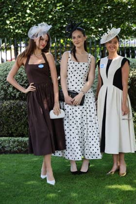 . 17 06 2026. Ascot, United Kingdom. Racegoers arriving on day two of Royal Ascot , United Kingdom .  xStephenxLockx xi-Imagesx IIM-26835-0007