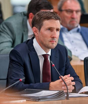 Christoph Gensch CDU RLP Christoph Gensch, der neue Fraktionsvorsitzende der CDU in Rheinland-Pfalz hält am 17.06.2026 im Landtag in Mainz eine Rede. Mainz Rheinland-Pfalz Deutschland *** Christoph Gensch, CDU RLP