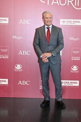 ABC Presents the 17th Bullfighting Award to the Lozano Brothers Juan Antonio Ruiz Espartaco poses at the photocall during the presentation of ABCs 17th Bullfighting Award on June 17, 2026, in Madrid, Spain ABC BULLFIGHTING AWARD CELEBRITIES PHOTOCALL José Madrid Madrid Spain,detected_source_language  Copyright: xJosÃ xOlivax 7603407