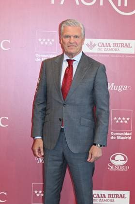 ABC Presents the 17th Bullfighting Award to the Lozano Brothers Juan Antonio Ruiz Espartaco poses at the photocall during the presentation of ABCs 17th Bullfighting Award on June 17, 2026, in Madrid, Spain ABC BULLFIGHTING AWARD CELEBRITIES PHOTOCALL José Madrid Madrid Spain,detected_source_language  Copyright: xJosÃ xOlivax 7603405