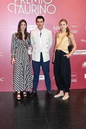 ABC Presents the 17th Bullfighting Award to the Lozano Brothers Alejandro Talavante poses at the photocall during the presentation of ABCs 17th Bullfighting Award on June 17, 2026, in Madrid, Spain ABC BULLFIGHTING AWARD CELEBRITIES PHOTOCALL José Madrid Madrid Spain,detected_source_language Copyright: xJosà xOlivax 7603517