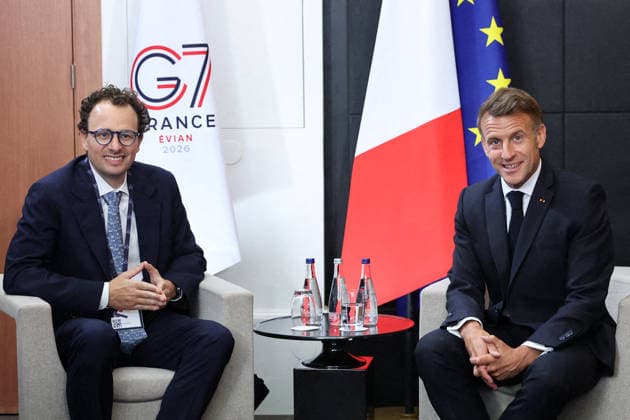 G7 Summit - Bilateral Meeting - Evian French President Emmanuel Macron meets with Dario Amodei, CEO of Anthropic, during the G7 summit in Evian, France on June 17, 2026. Photo by Dominique Jacovides Pool ABACAPRESS.COM Evian France  Copyright: xJacovidesxDominique Pool ABACAx