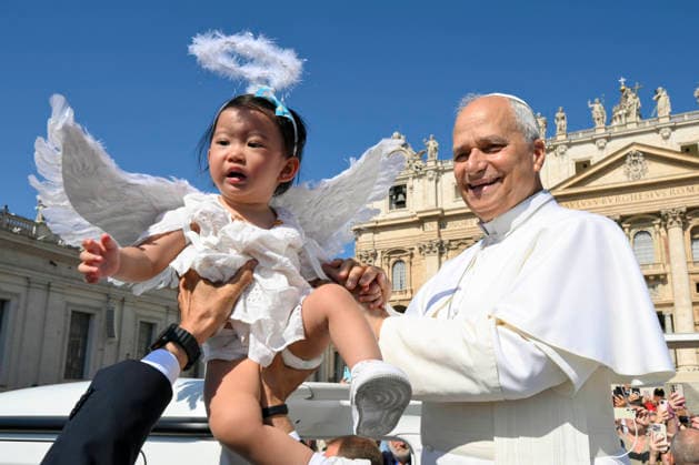 ITALY - POPE LEO XIV DURING THE WEEKLY GENERAL AUDIENCE AT ST PETER S SQUARE IN THE VATICAN- 2026 6 17 Italy, Rome, Vatican, 2026 6 17 Pope Leo XIV during the weekly general audience at St Peter s Square in the Vatican EDITORIAL USE ONLY - NO BOOKS Copyright: xVATICANxMEDIAx