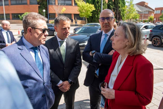 Page Inaugurates the New Airbus Digital Campus in Albacete I D The president of Castilla-La Mancha, Emiliano García Page; the mayor of Albacete, Manuel Serrano; the president of Airbus Spain, Francisco Sánchez Segura; and the Secretary of State for Defense, María Amparo Valcarce García, during the inauguration of the new Airbus Digital Campus, on June 17, 2026, in Albacete, Castilla-La Mancha, Spain. Airbus inaugurates its new Digital Campus, a center dedicated to training and the development of technological solutions for the aerospace sector. The facility strengthens the company’s industrial and innovation presence in Castilla-La Mancha. JUNE 17, 2026 Víctor Ferná Albacete, Castilla-La Mancha Albacete, Castilla-La Mancha, Spain,detected_  Copyright: xVictorxFernandezx 7603781