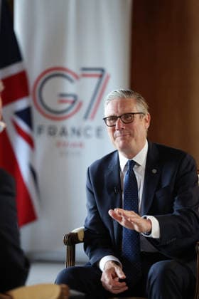 Prime Minister Keir Starmer attends G7 Leaders Summit in Evian 17 06 2026. Evian, France. Prime Minister Keir Starmer speaks to media as he attends day three of the G7 Leaders Summit with his wife Victoria, hosted by French President Emmanuel Macron in Evian., Credit:Ben Perry B66 Avalon France, Greater London, Evian, 10 Downing Street  Copyright: xBenxPerryx xB66x xAvalonx 1110745872