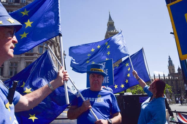June 17, 2026, London, England, United Kingdom: STEVE BRAY and fellow activists hold European Union flags during the weekly anti-Brexit and pro-EU protest in Parliament Square. London United Kingdom  - ZUMAv130 20260617_zip_v130_007 Copyright: xVukxValcicx