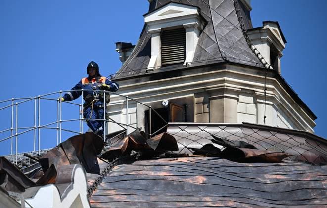 Russia Crimea Sevastopol Defence Panorama 9190707 17.06.2026 An employee of the Russian Emergencies Ministry stands on the roof of the Defence of Sevastopol 1854-1855 panorama museum damaged after a fire caused by a drone attack, in Sevastopol, Republic of Crimea, Russia. On June 10, 2026 Sevastopol Governor Mikhail Razvozhayev said that a Ukrainian fixed-wing drone had struck the building of the museum during the night. A masterpiece by Franz Roubaud housed in the museum has been nearly destroyed, the official said. Konstantin Mihalchevskiy Sputnik Sevastopol Republic of Crimea Russia  Copyright: xKonstantinxMihalchevskiyx