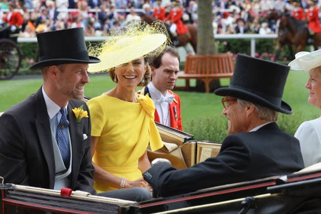 June 17, 2026, Ascot, Berkshire, UK: Ascot, UK. The Princess Of Wales, (right) with The Prince Of Wales, take part in a carriage parade at Royal Ascot in Ascot, Berkshire. Royal Ascot is a historic British sporting and social institution, running from Tuesday 16 - Saturday 20 June and was founded by Queen Anne in 1711. Ascot UK  - ZUMAl94_ 20260617_zaf_l94_011 Copyright: xJacquelinexLawriex